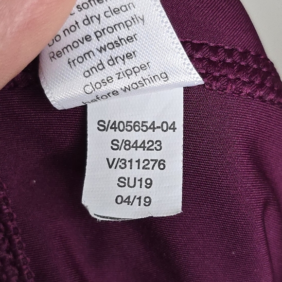 Athleta Women's Momentum Plum Tennis Pickleball Skort Size M - Picture 6 of 7